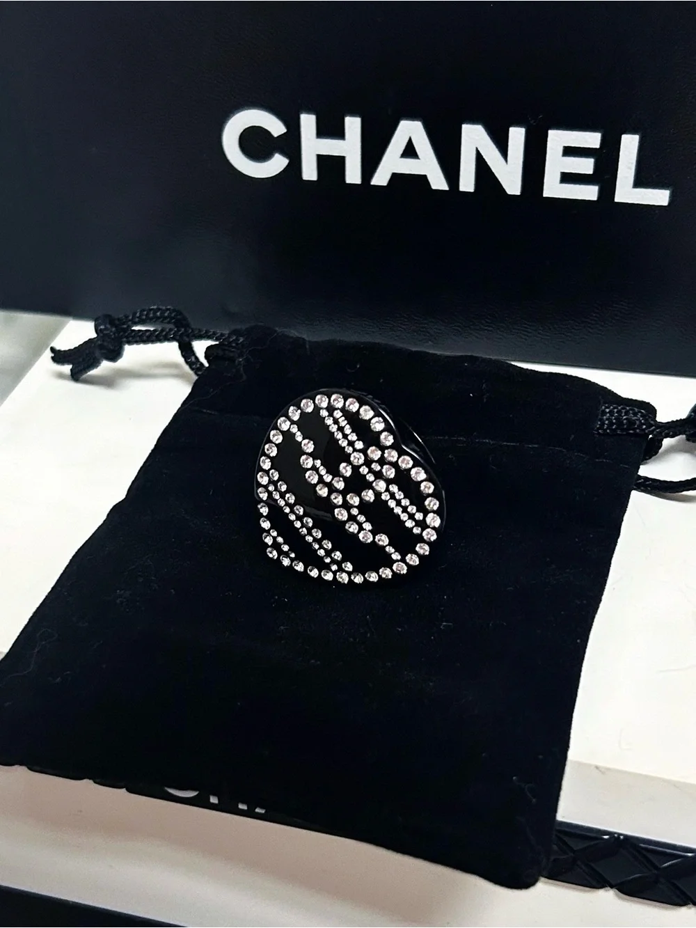 Authentic CHANEL Rare Vintage CC 2009 Large Black Heart Crystal Lucite Ring